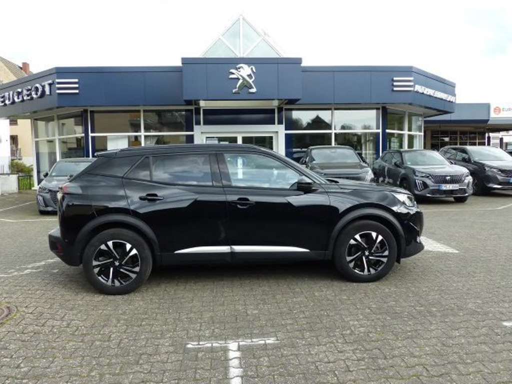 Peugeot e-2008