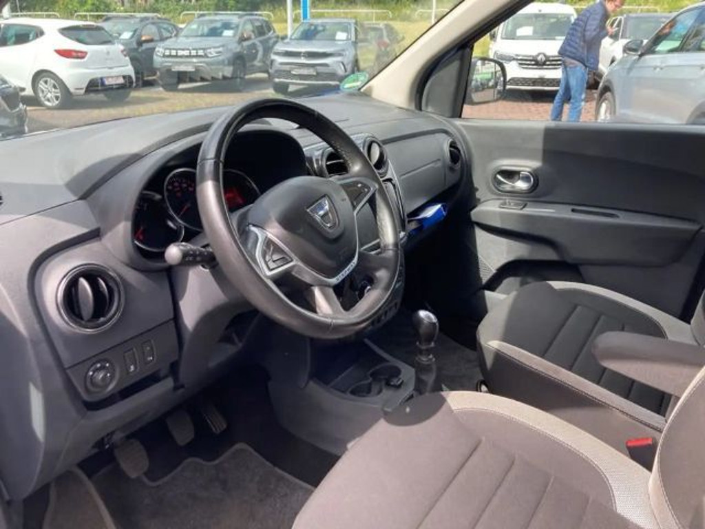 Dacia Lodgy