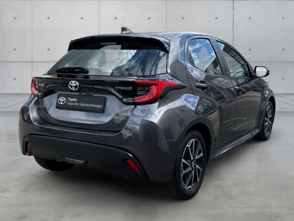 Toyota Yaris Team D Hatchback Hybride VVT-i