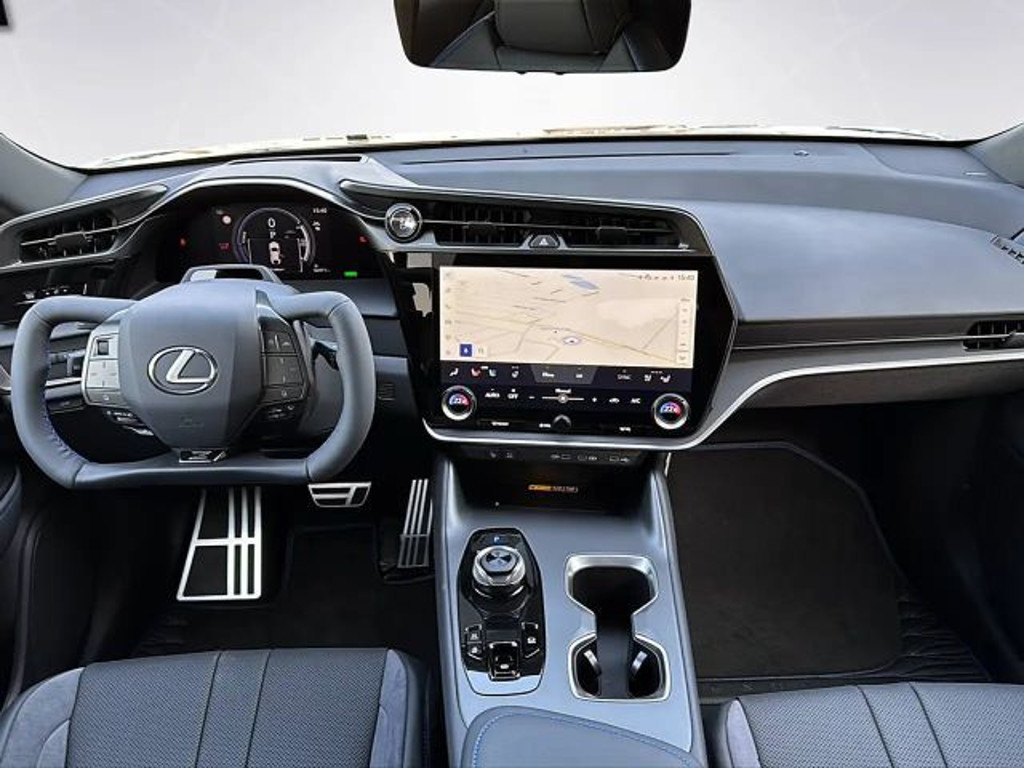 Lexus RZ