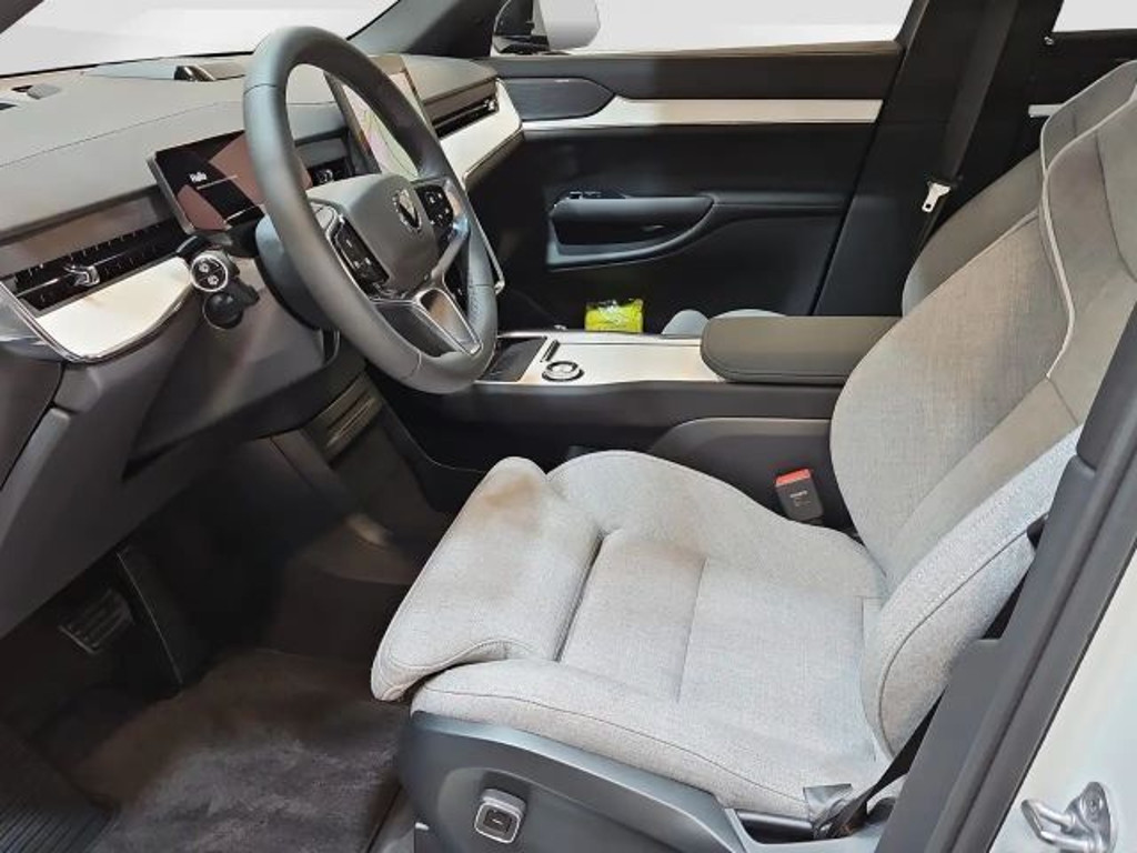 Volvo EX90