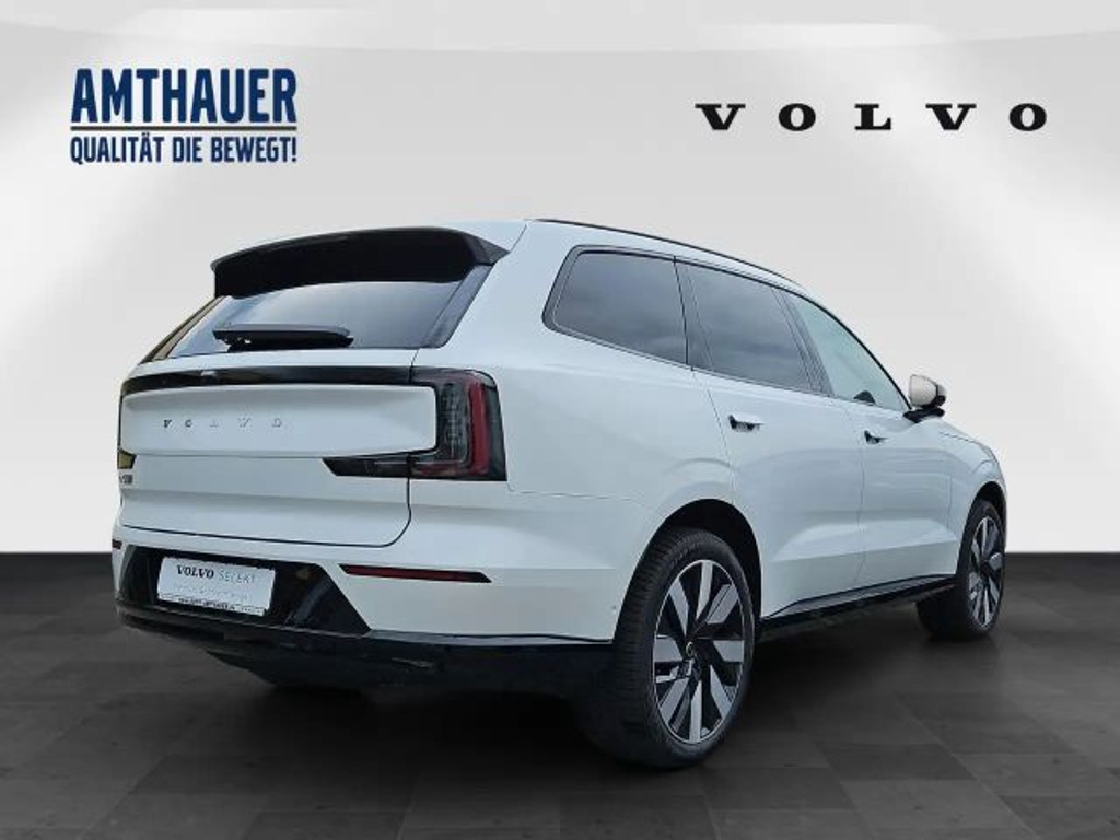 Volvo EX90