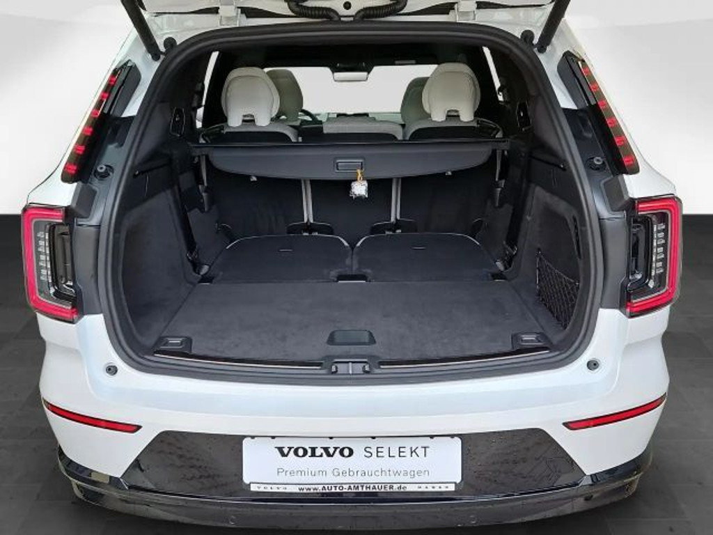 Volvo EX90