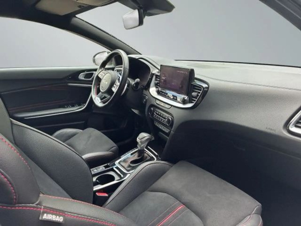 Kia ProCeed