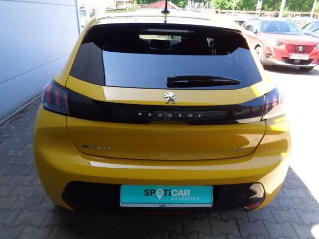 Peugeot e-208