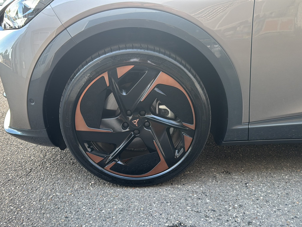 Cupra Tavascan