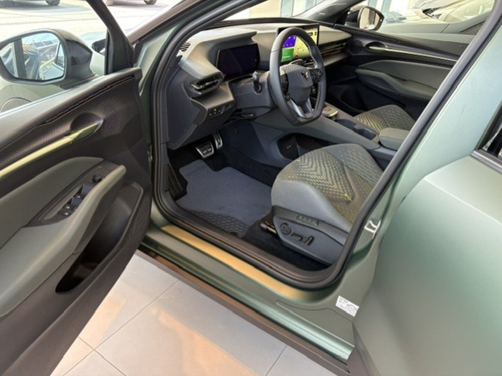 Cupra Raval
