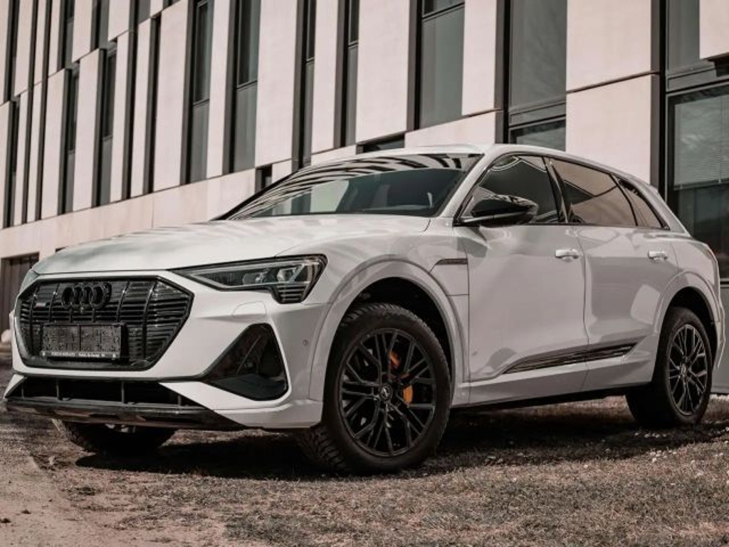 Audi e-tron Quattro S-Line 50