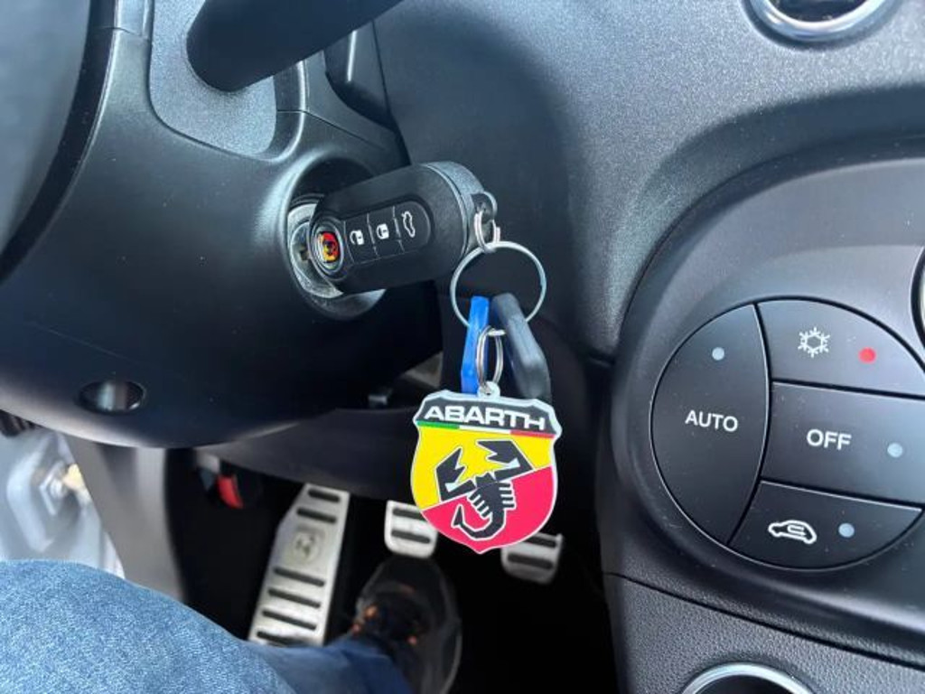 Abarth 695
