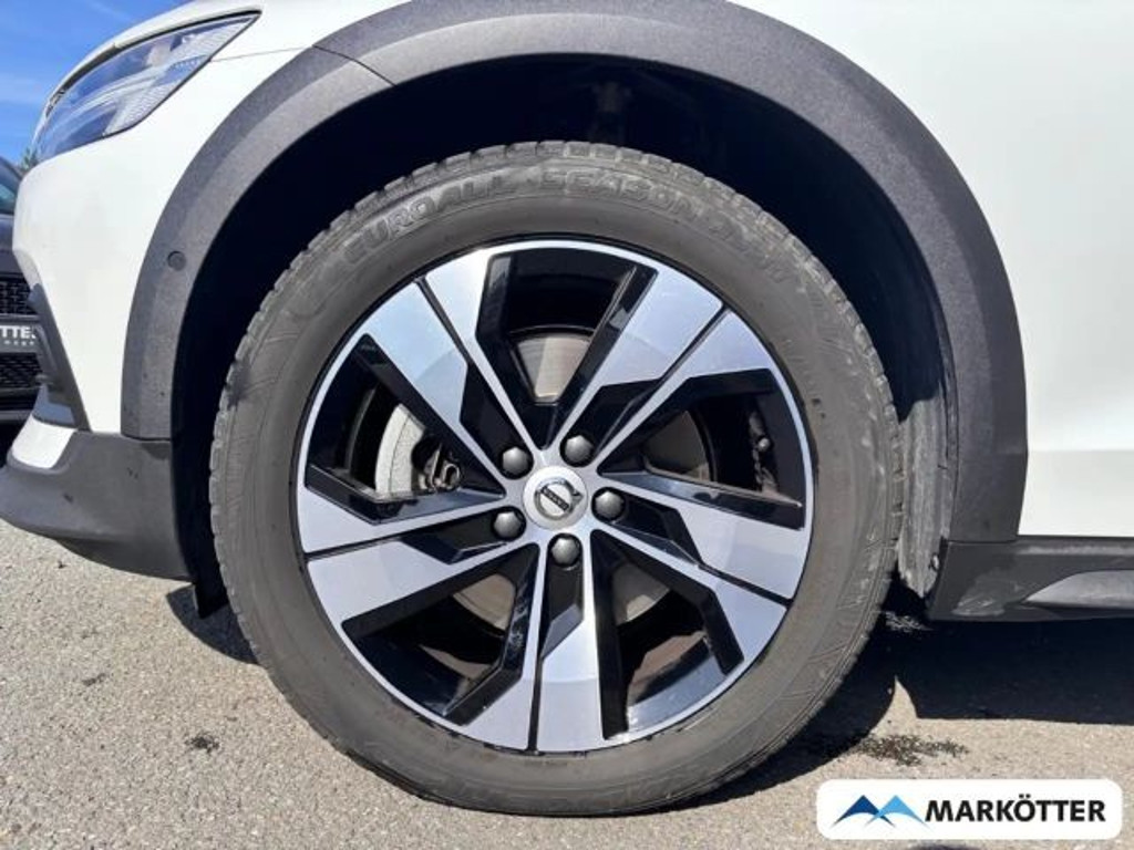 Volvo V60 Cross Country