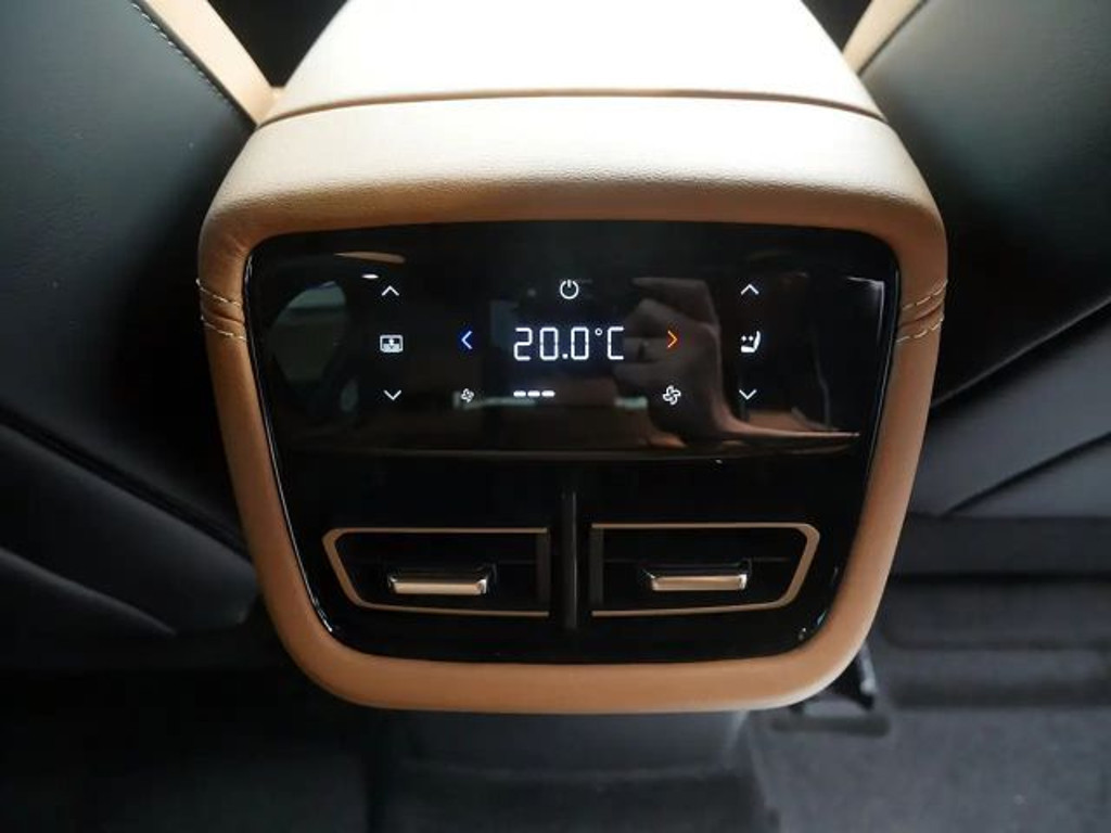 Mazda 6e