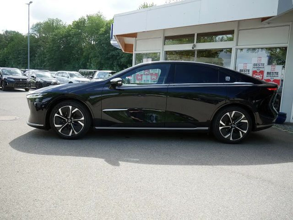 Mazda 6e