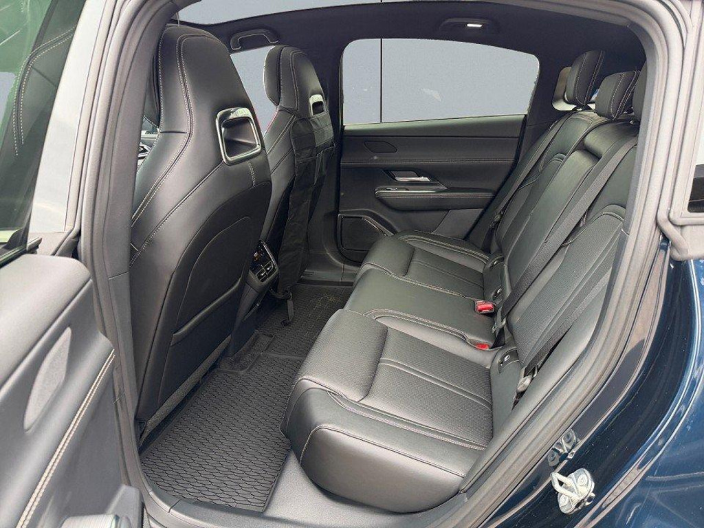 Mazda 6e