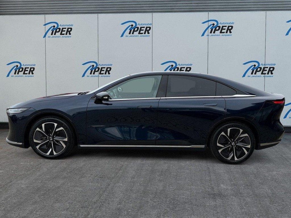 Mazda 6e