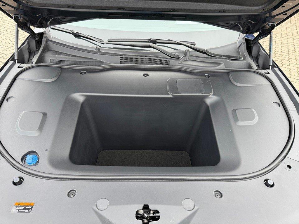Mazda 6e