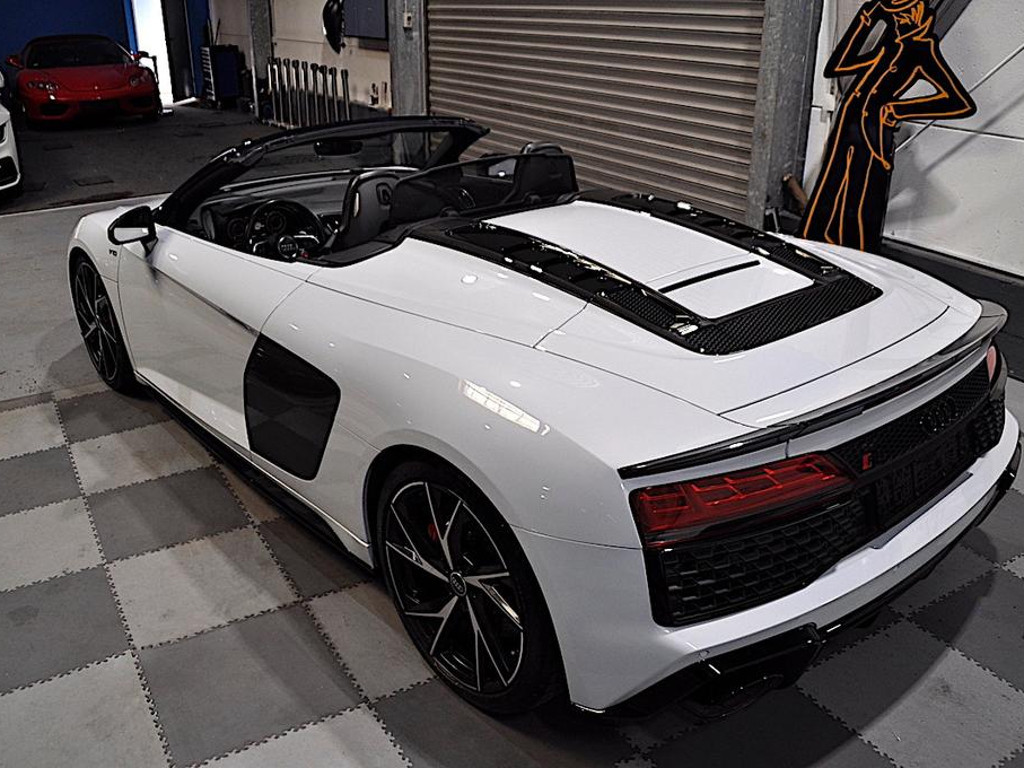 Audi R8