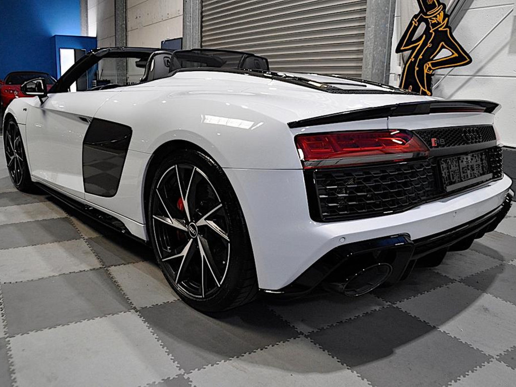 Audi R8