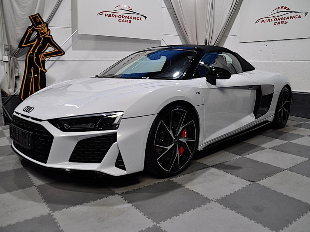 Audi R8