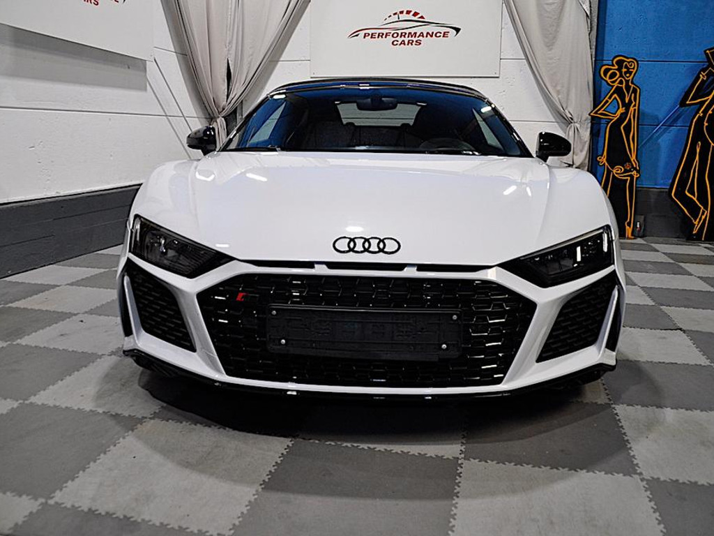Audi R8