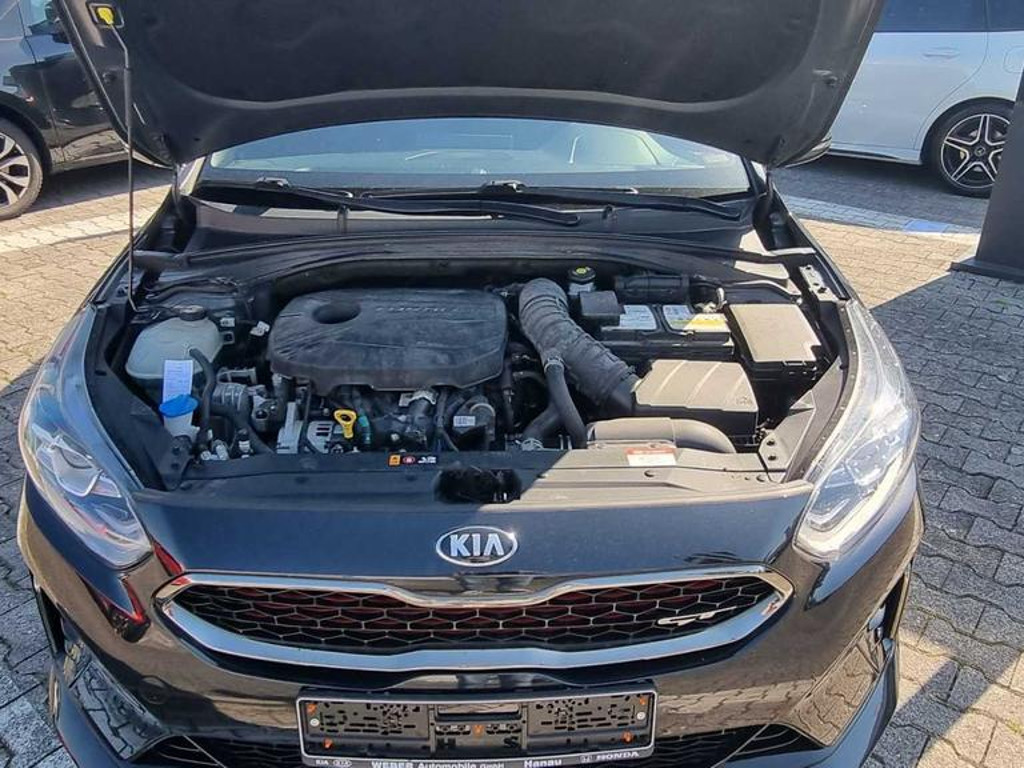 Kia ProCeed