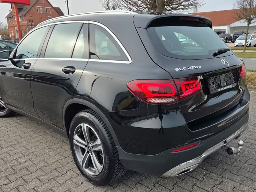 Mercedes-Benz GLC-Klasse GLC 220 GLC-220d4Matic-AHK+MULTIBEAM+LEDER+KAM+NAV+57TKM