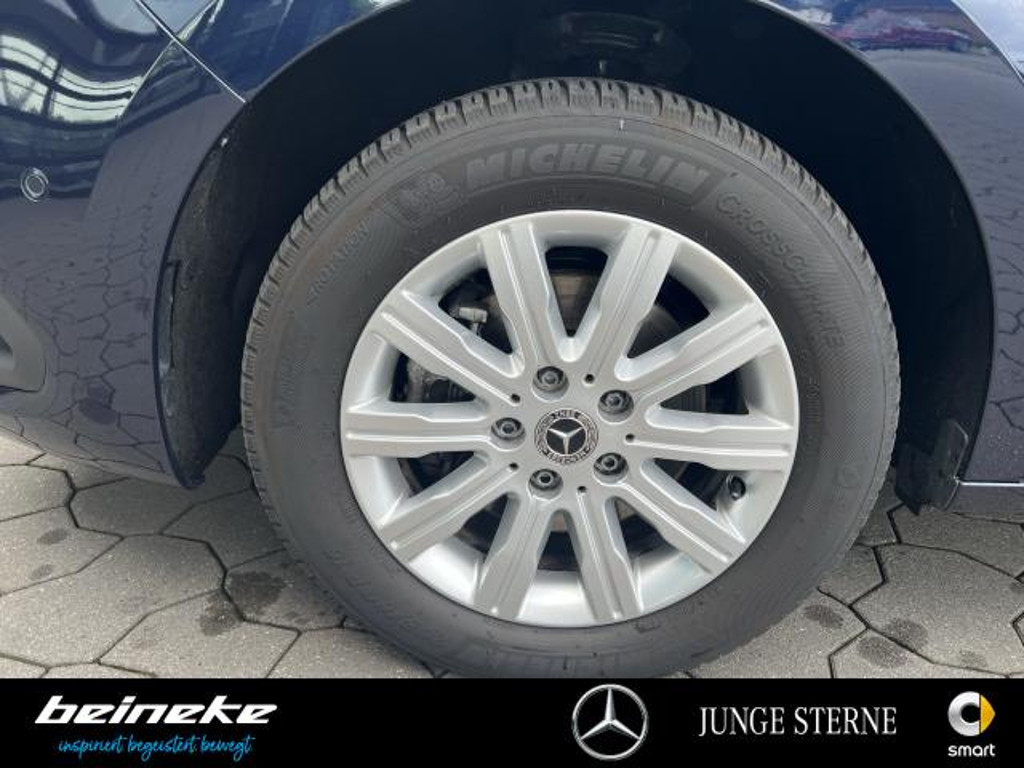 Mercedes-Benz T 180