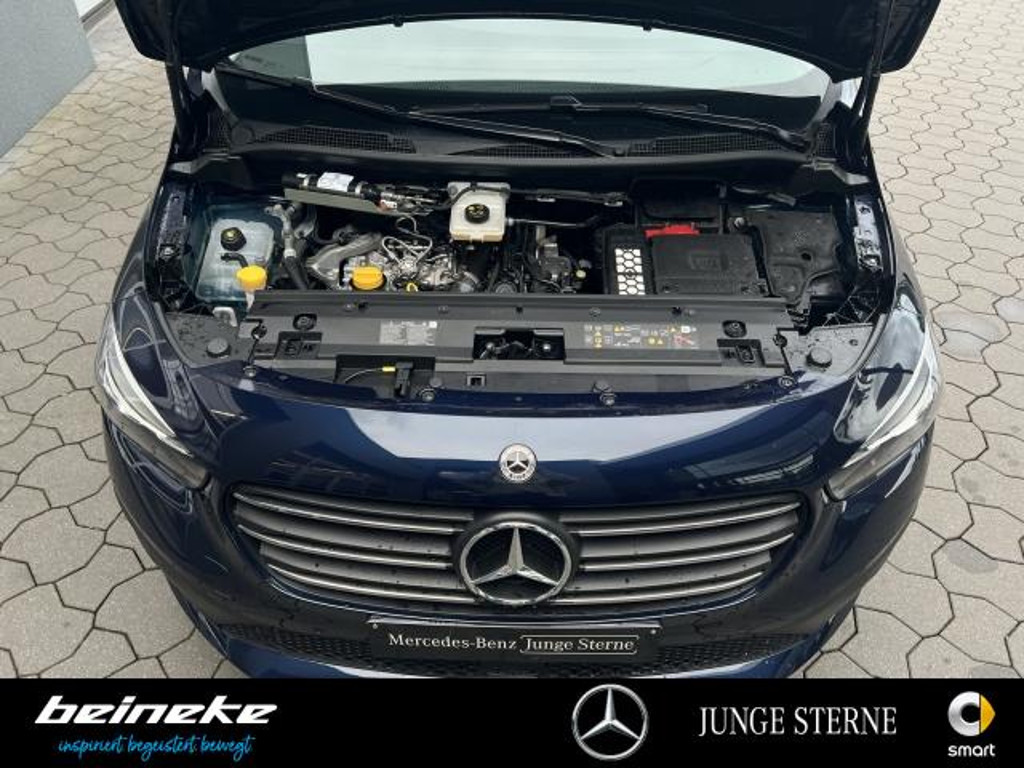 Mercedes-Benz T 180