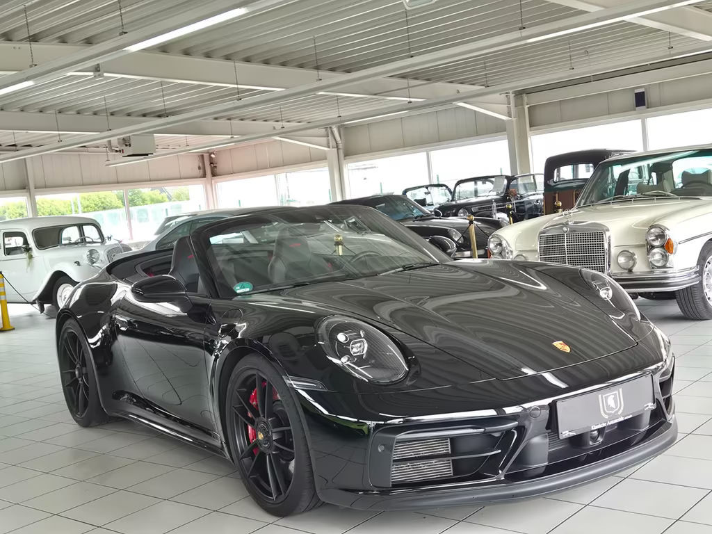 Porsche 911 GTS 992 Carrera Cabriolet
