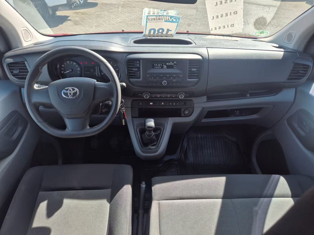 Toyota Proace (Verso)