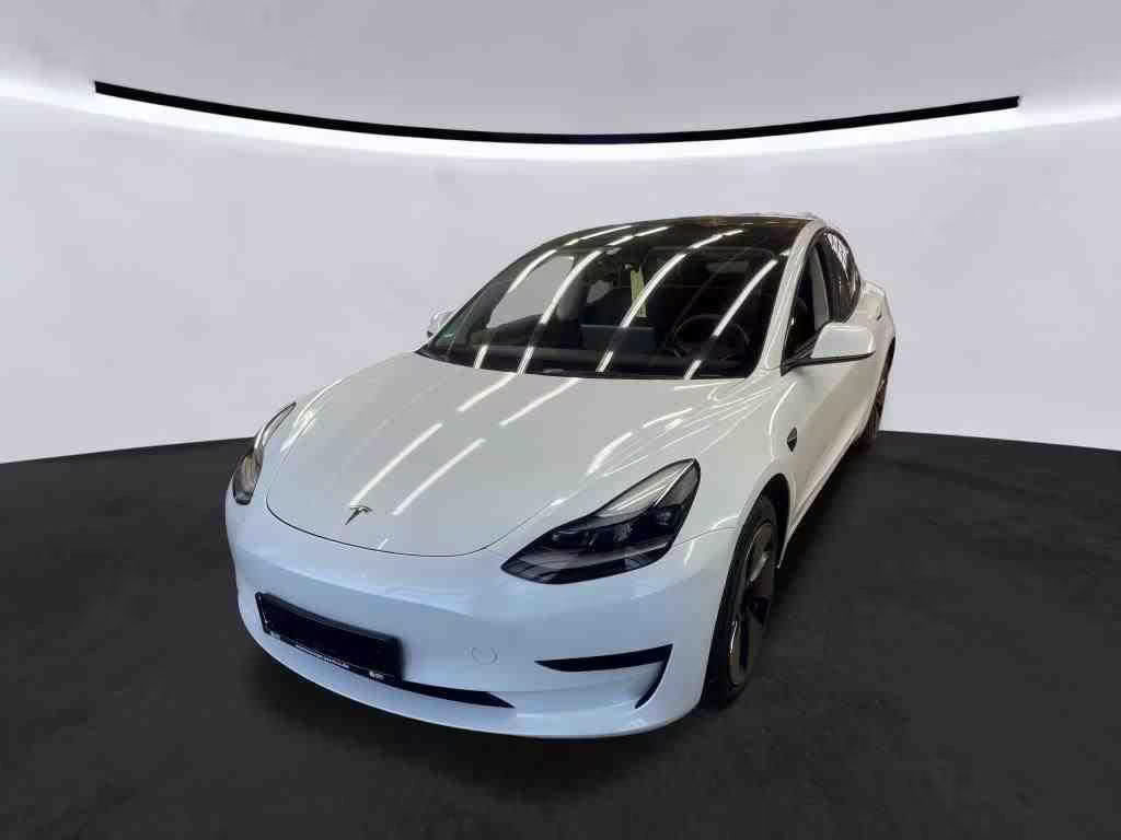 Tesla Model 3 Long Range