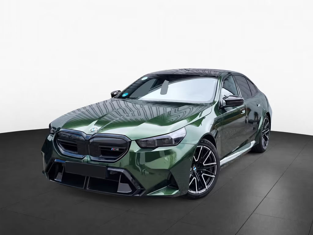 BMW M5 Sedan