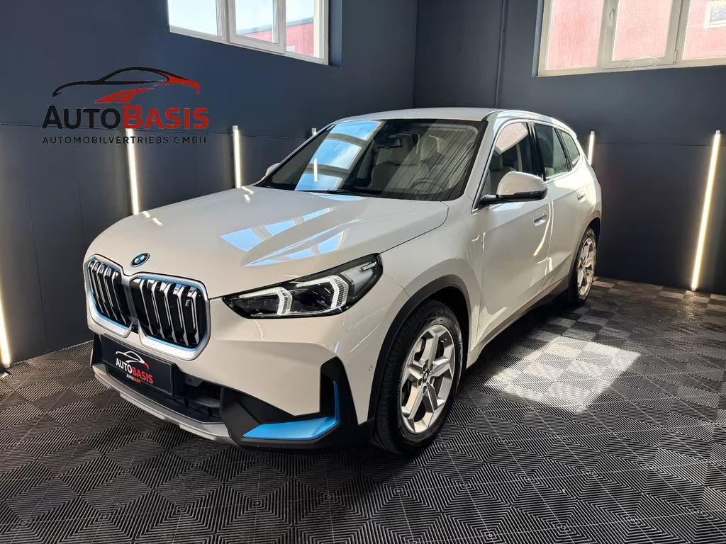 BMW iX1 xDrive