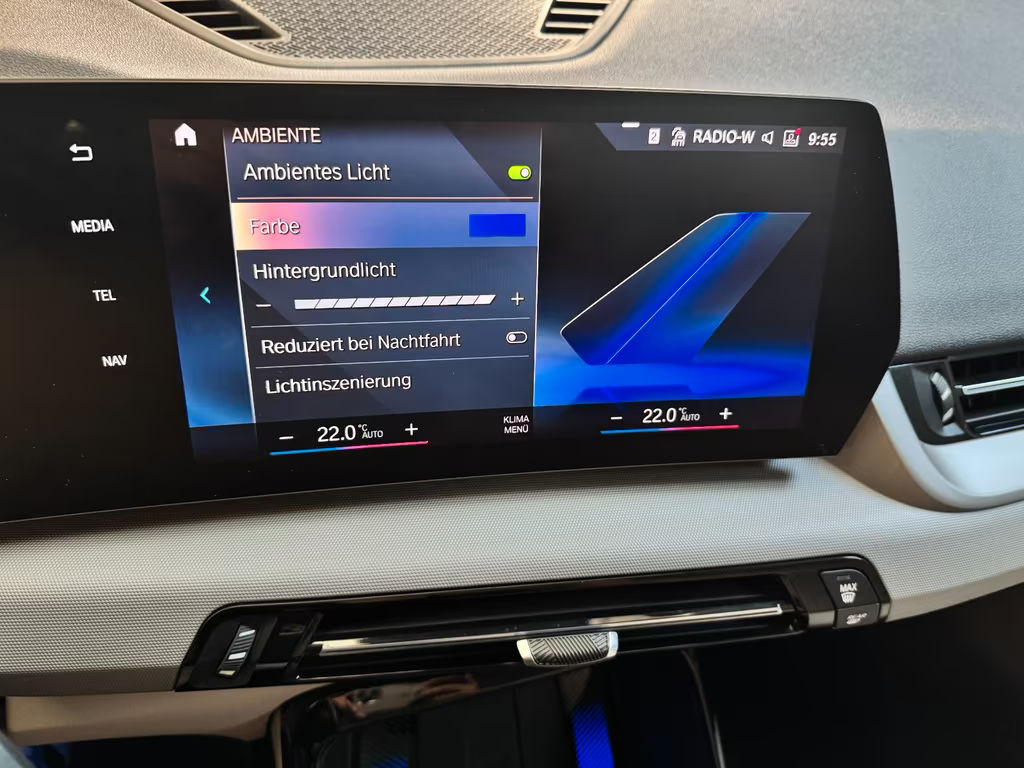 BMW iX1