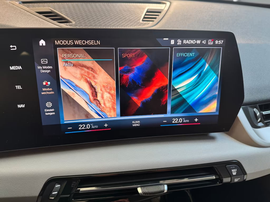 BMW iX1