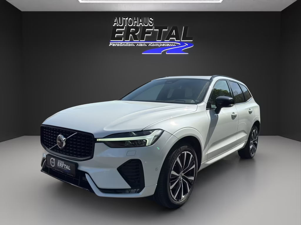 Volvo XC60 AWD Plus Dark