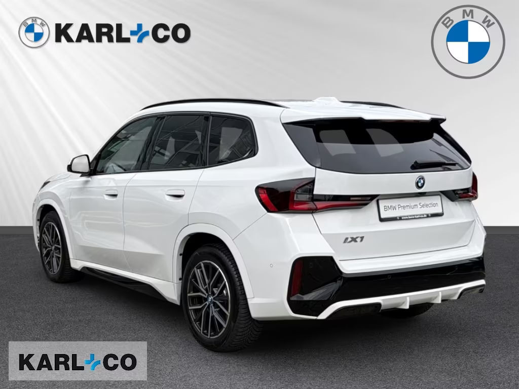 BMW iX1