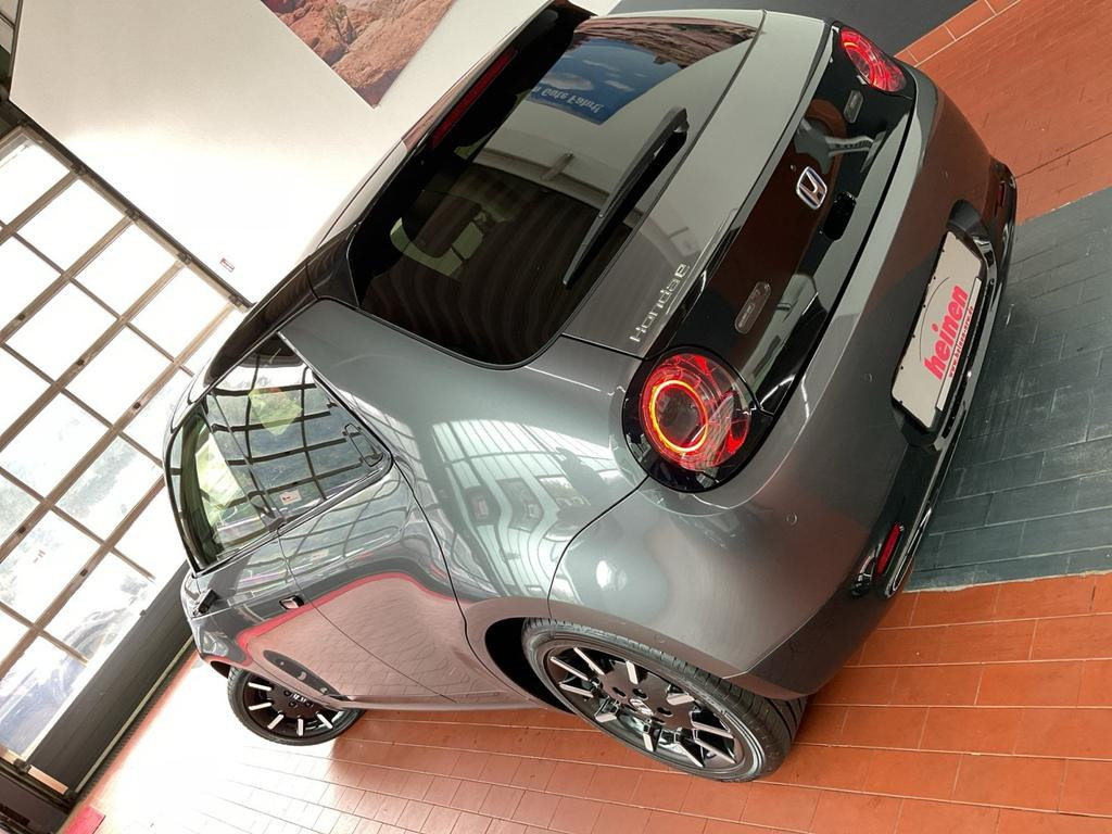 Honda e