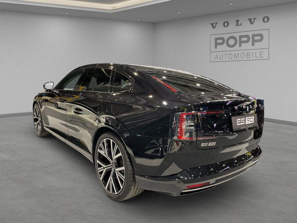 Volvo ES90