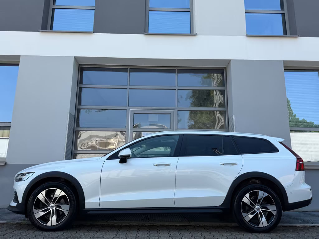 Volvo V60 Cross Country