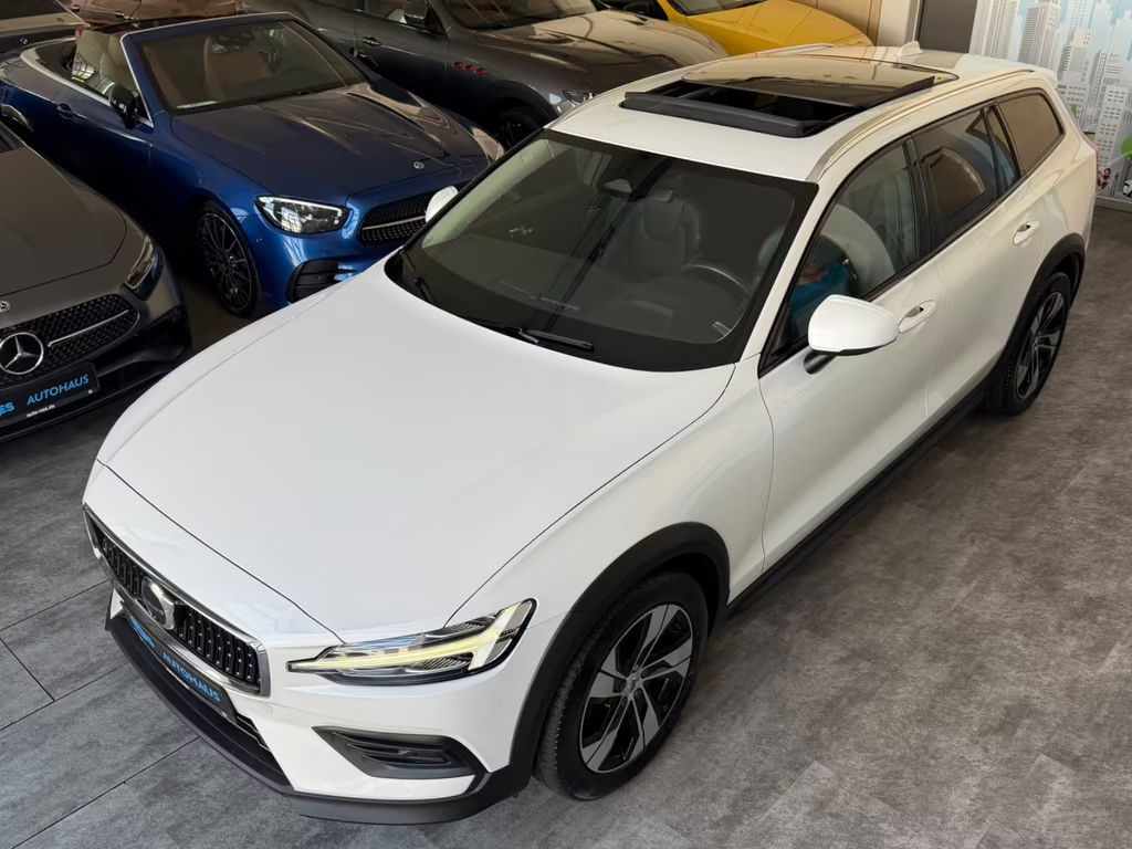 Volvo V60 Cross Country