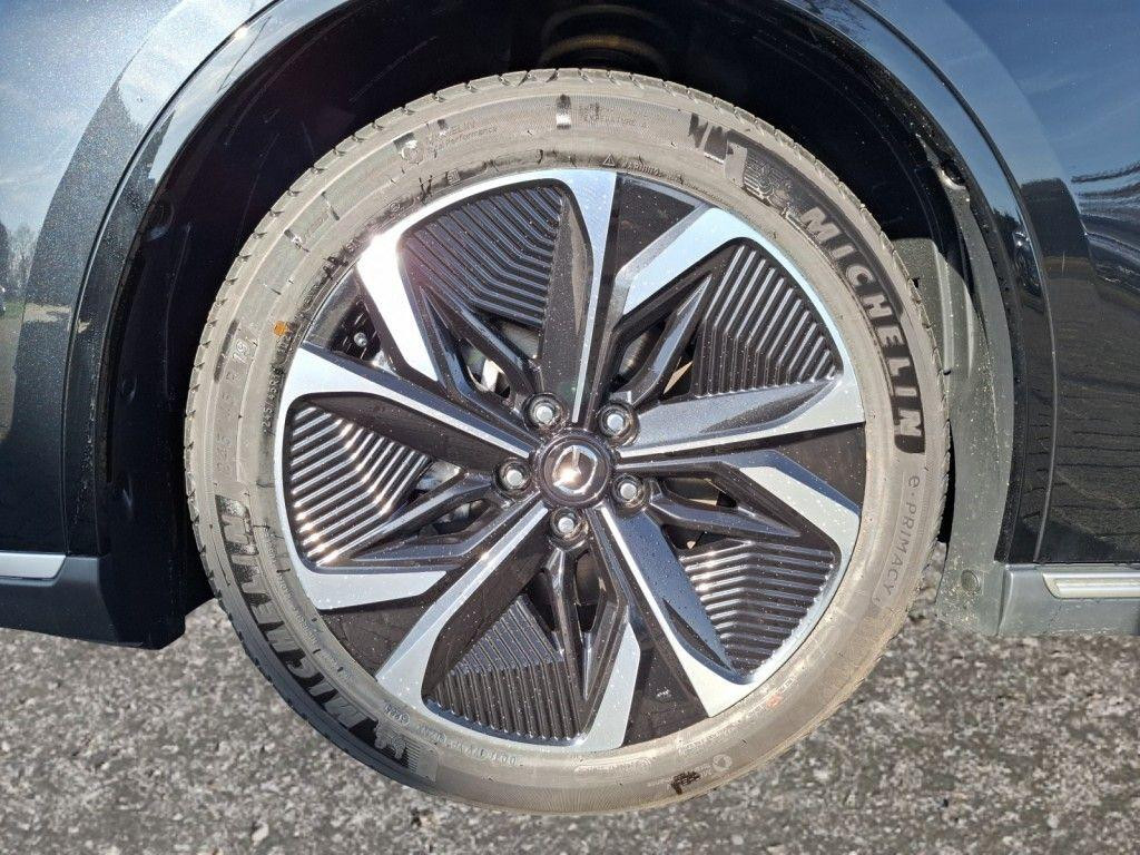 Mazda 6e