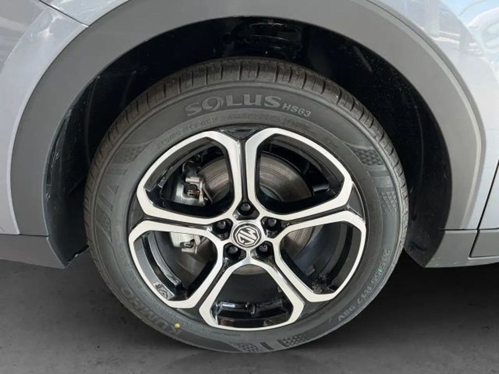 MG ZS