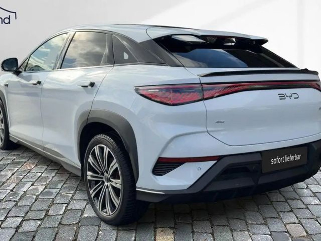BYD Sealion 7