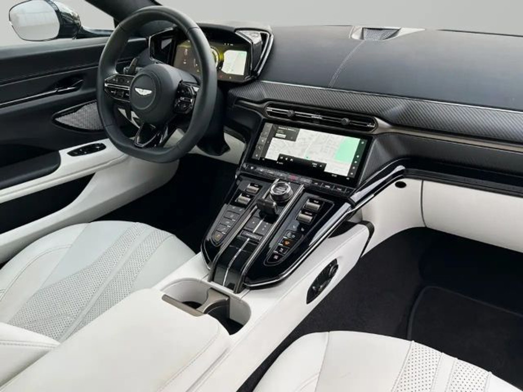 Aston Martin Vantage