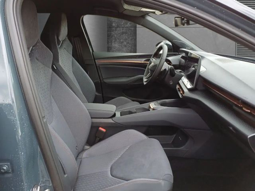 Cupra Raval