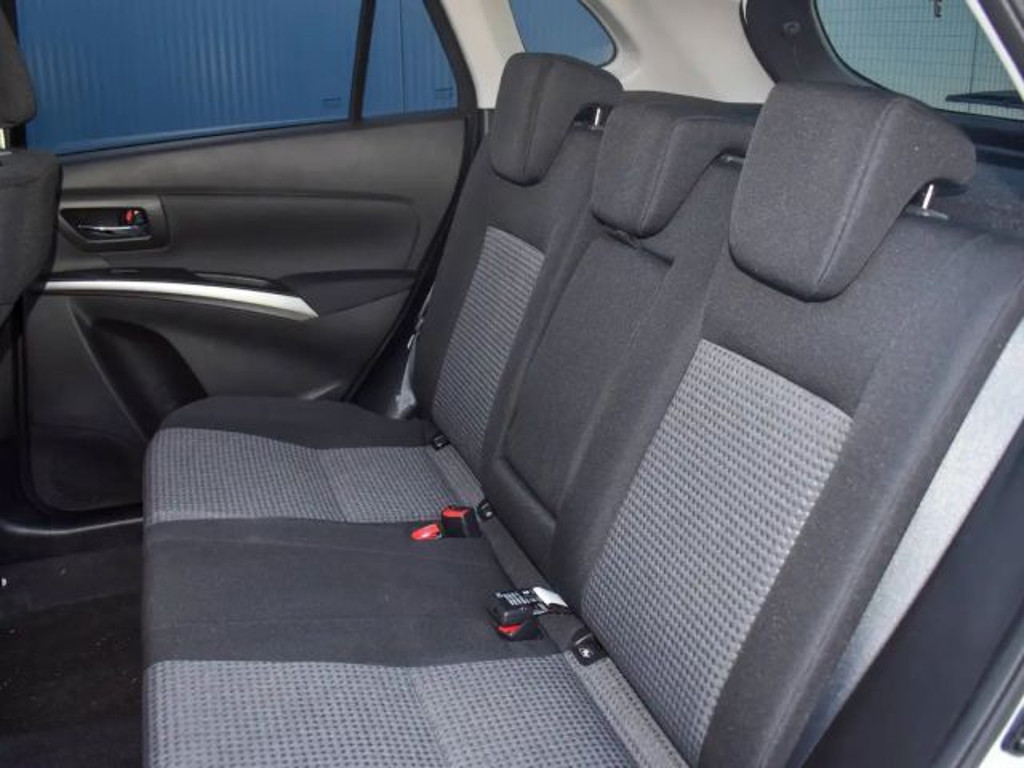 Suzuki S-Cross