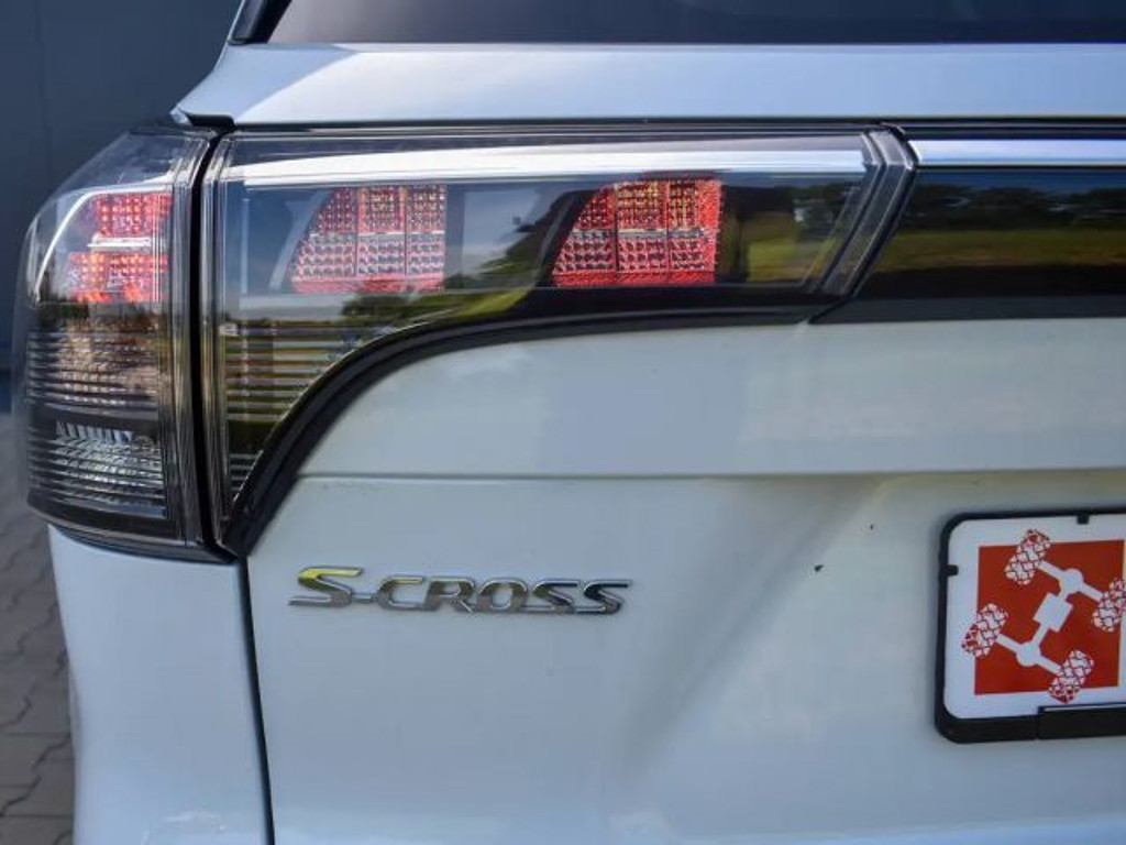 Suzuki S-Cross