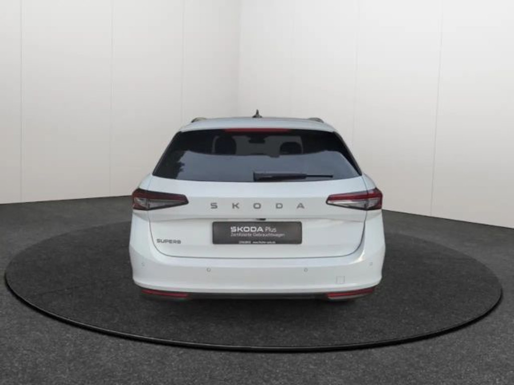 Skoda Superb Combi 2.0 TSI Selection