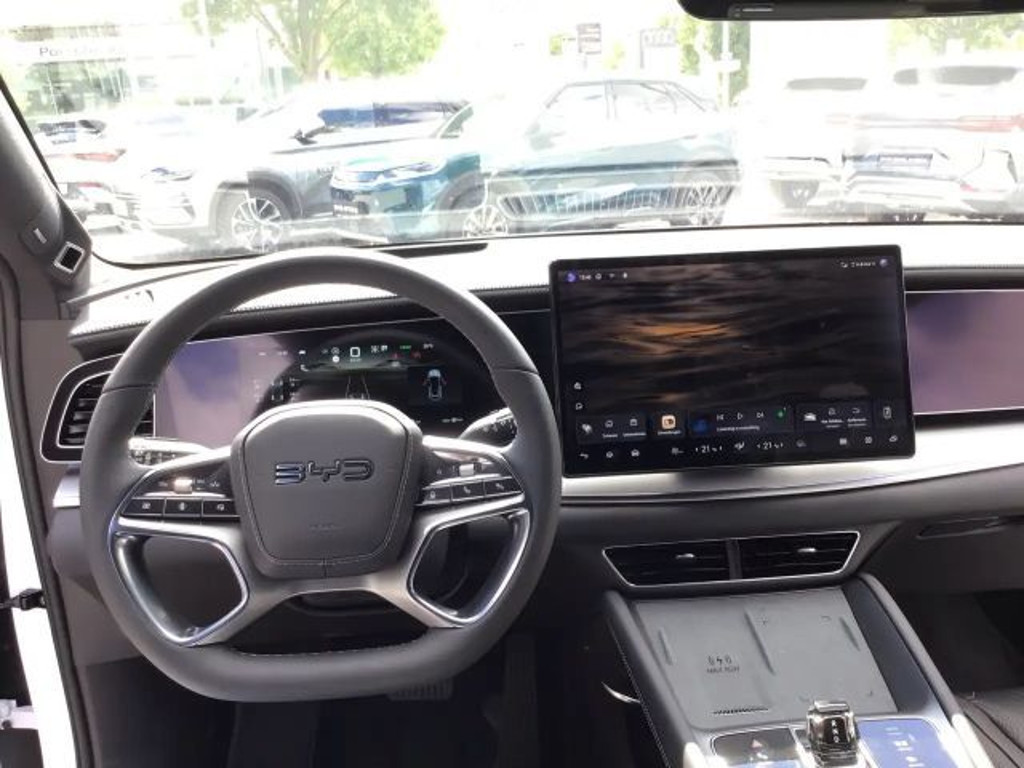 BYD Sealion 7
