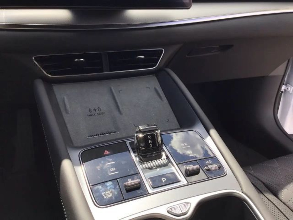 BYD Sealion 7